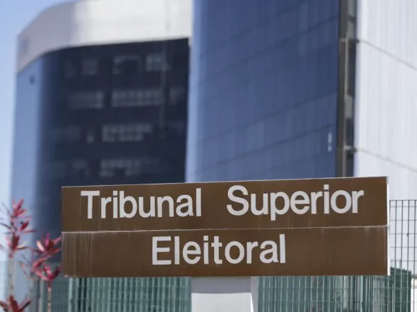 TSE lança canal para receber denúncias de desinformação nas eleições