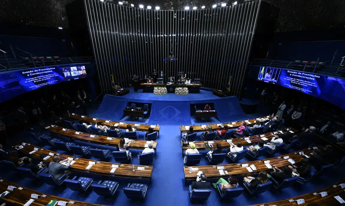 Senado aprova urgência para PL do Acredita; texto deve ser votado na quarta-feira