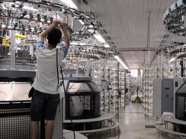 Número de setores industriais confiantes é o maior em 2 anos