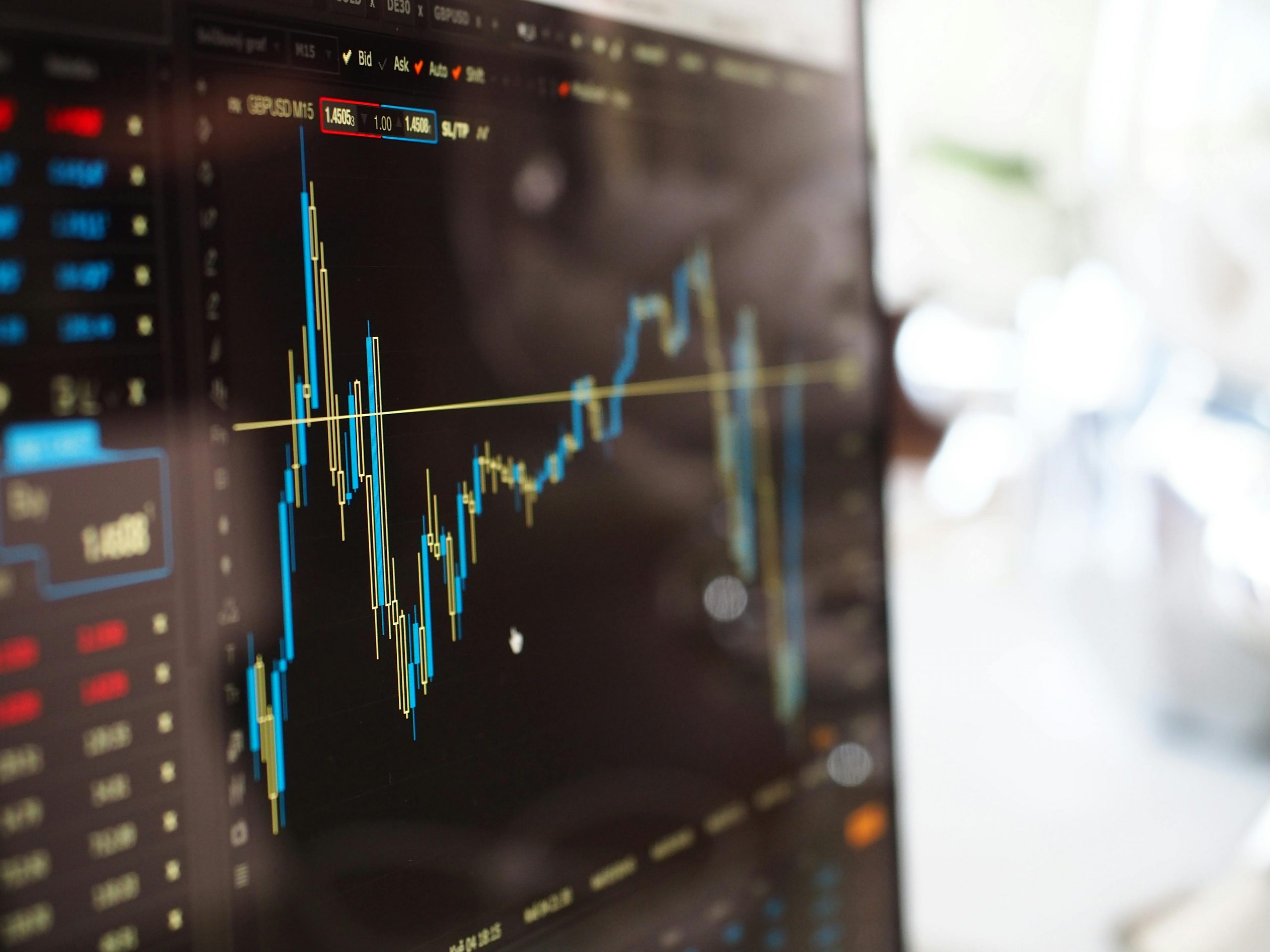 Economia global, apesar de resiliente, tem mostrado sinais de desaceleração moderada, avalia BC