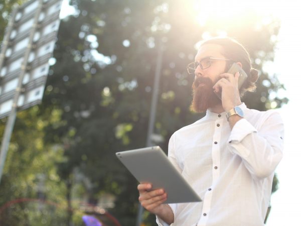 Como as empresas podem manter o bem-estar no trabalho durante ondas de calor e poluição