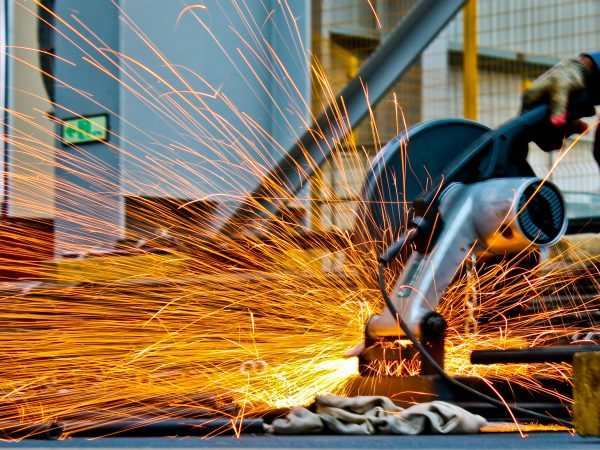 Indústria de transformação continua em patamar superior ao de 2023