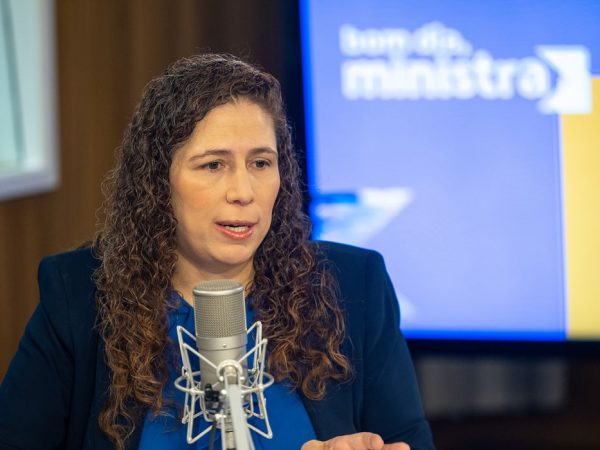 Esther Dweck assume interinamente Ministério dos Direitos Humanos