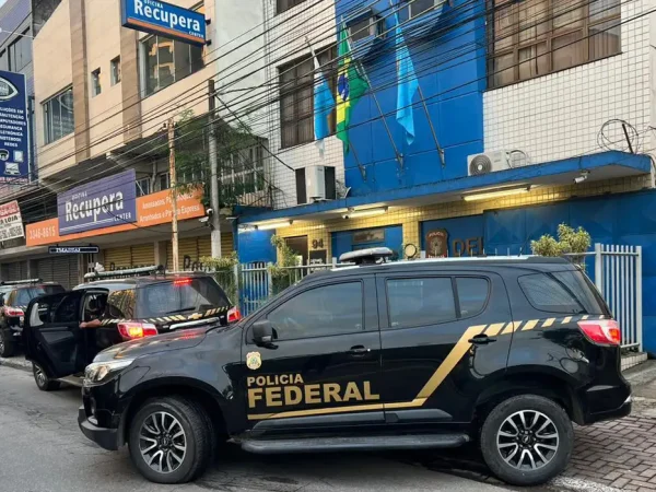 Operação da Polícia Federal apura crimes contra o sistema financeiro