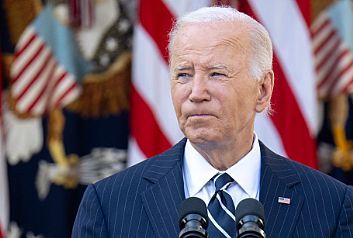 Biden garante transferência ‘pacífica’ de poder no primeiro discurso após eleição de Trump