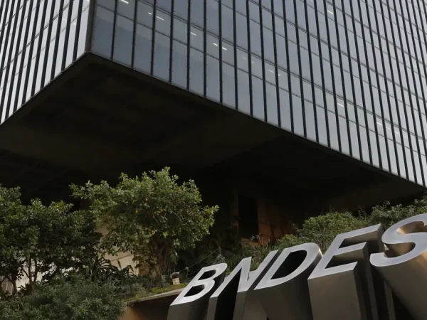 BNDES lança serviço que agiliza crédito a micro e pequenas empresas