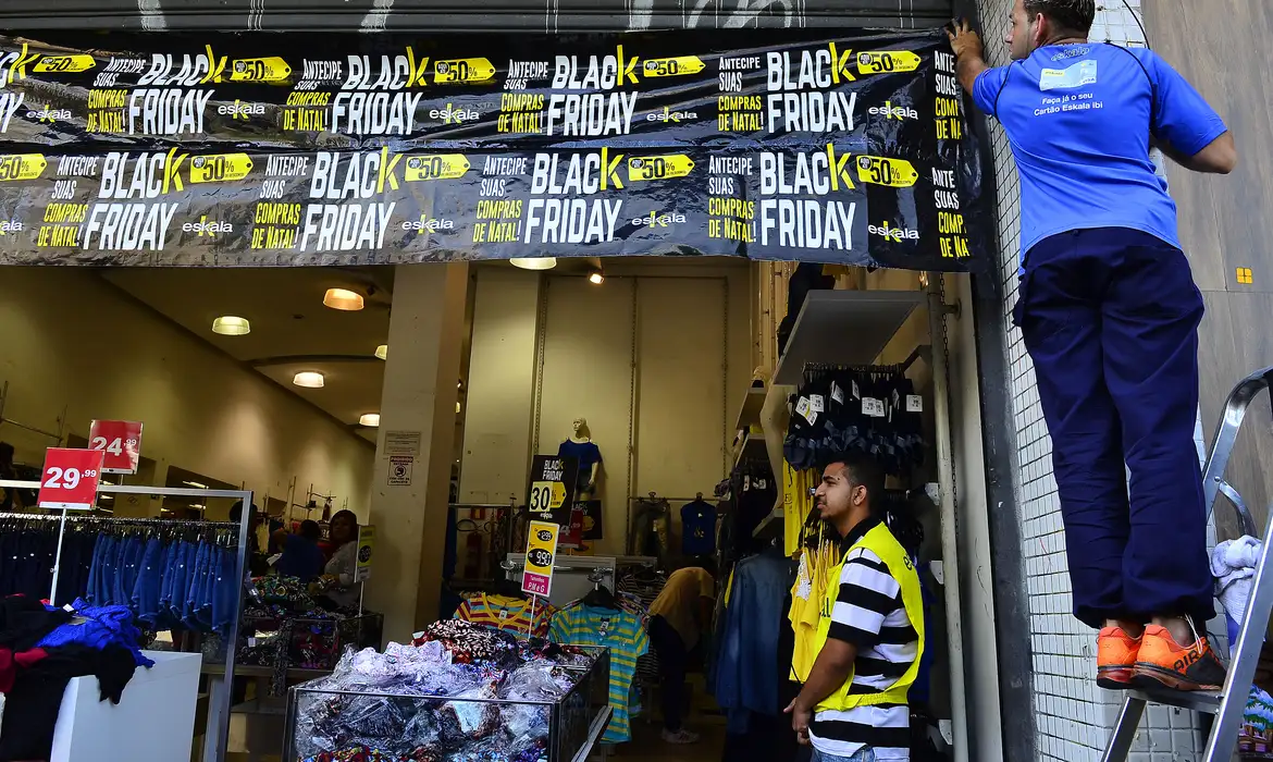 Black Friday: Comércio comemora vendas maiores que as do pré-pandemia, pela 1ª vez