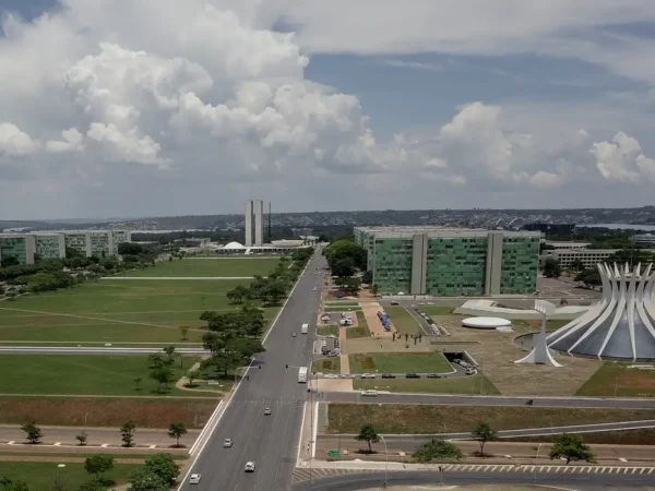 Superávit primário atinge segundo maior valor da história para outubro