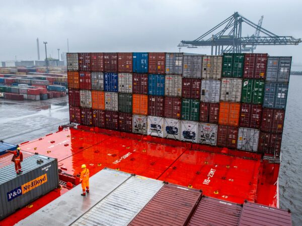 Alckmin: Precisamos correr para exportar mais; 98% do comércio está fora do Brasil