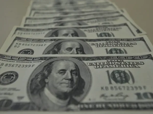 BC fará recompra de US$ 17,0 bilhões este ano