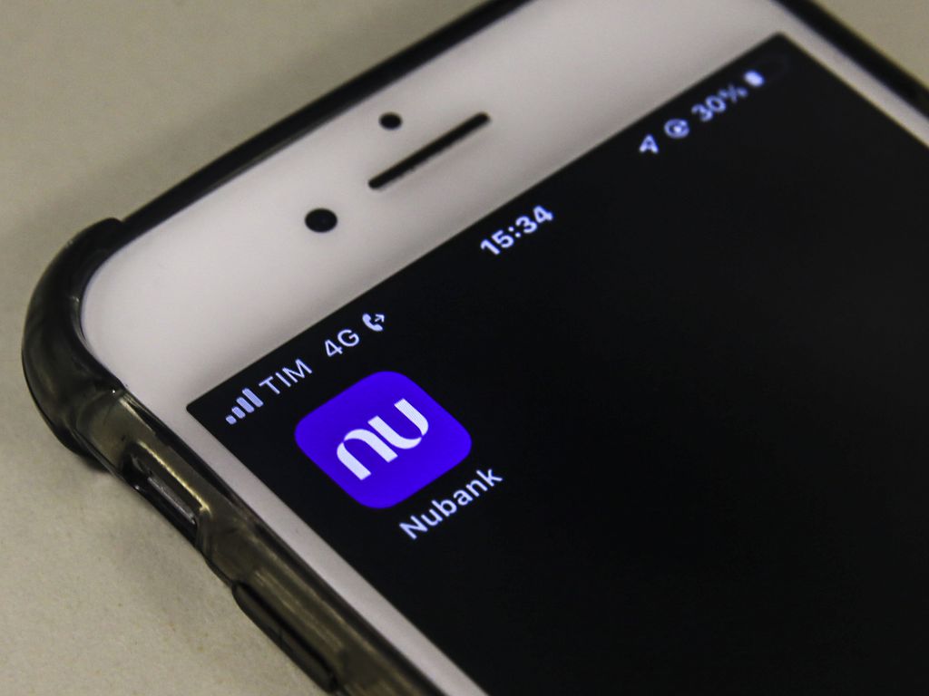 Nubank assina com a Oxxo acordo para expandir rede de depósitos e saques no México