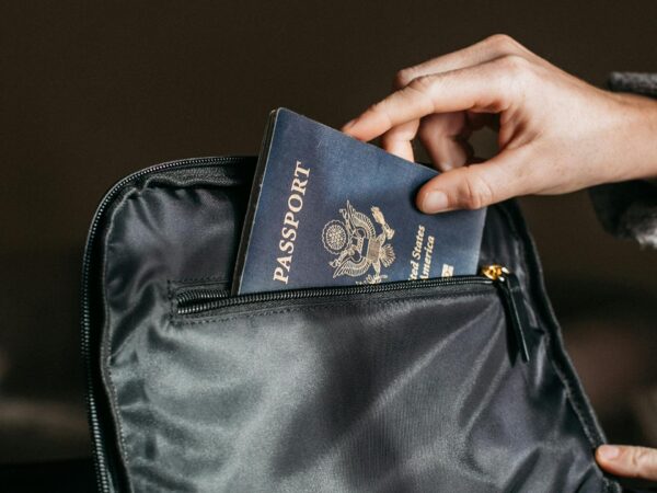 Os passaportes mais (e menos) poderosos do mundo em 2025