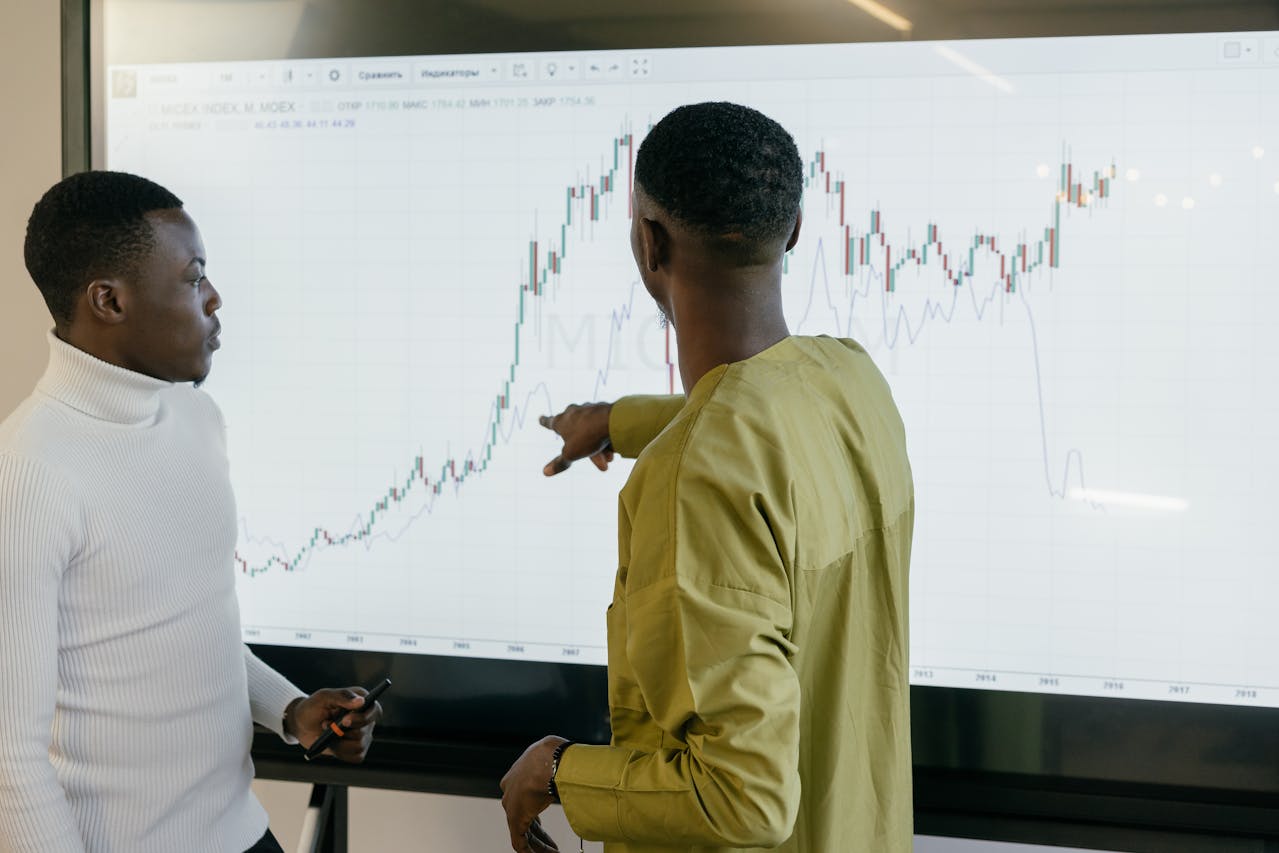 Investimentos dos brasileiros têm alta anual de 12,6%, a R$ 7,3 tri em dezembro, diz Anbima