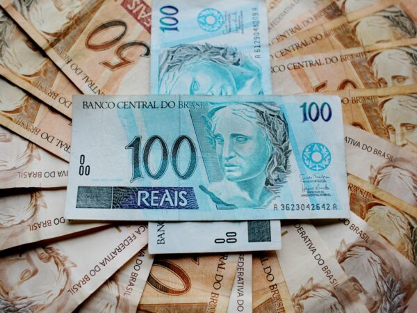 Cenário de 2025 é muito compatível com potencial de crescimento da economia, avalia Mello