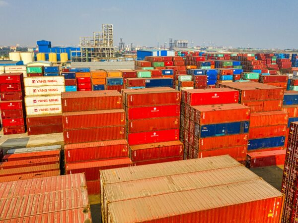 Balança comercial tem superávit de US$ 991,2 milhões na 2ª semana de fevereiro