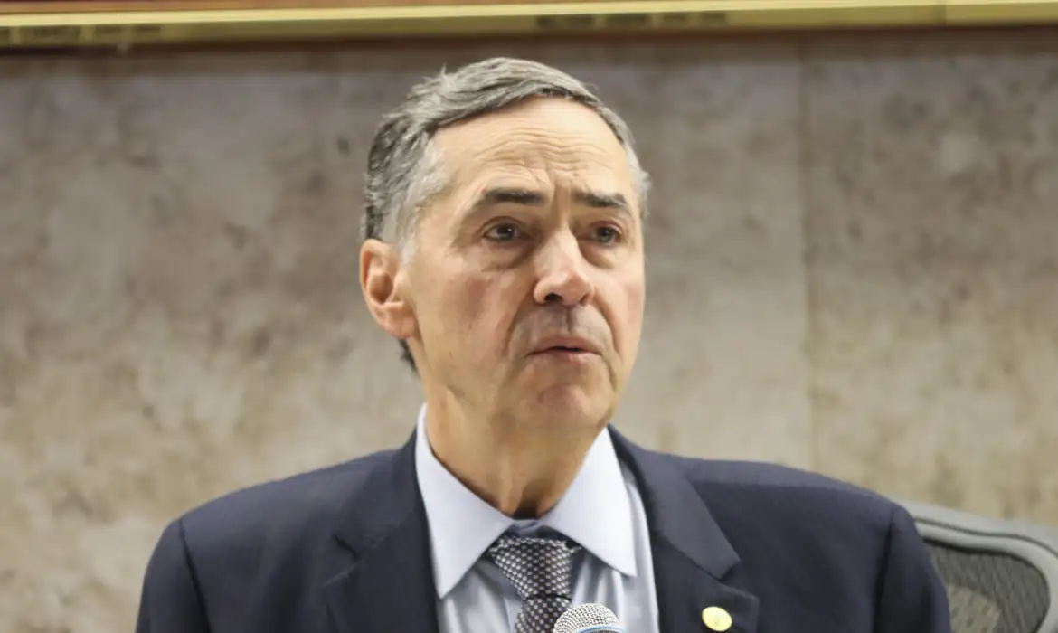 Barroso diz continuar achando que Brasil é uma das melhores opções de investimento do mundo