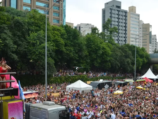 Carnaval paulistano tem impacto de R$ 3,4 bilhões na economia
