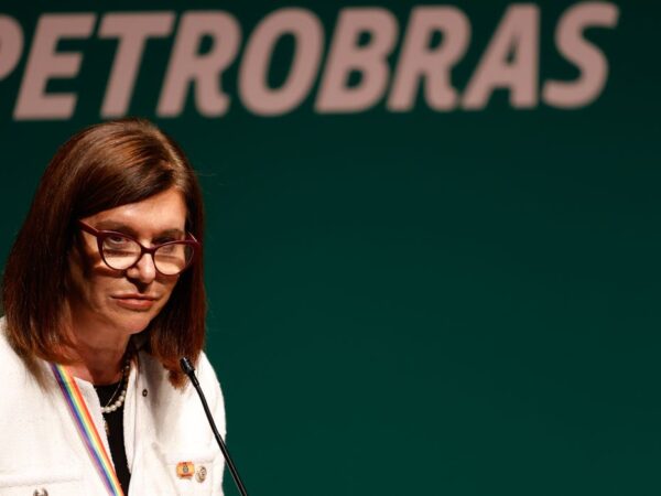 Petrobras reduz preço do diesel em R$ 0,17 a partir de 1º de abril