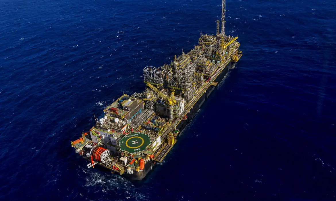 Exploração de petróleo na Margem Equatorial atrairia US$ 56 bi em investimentos, diz estudo