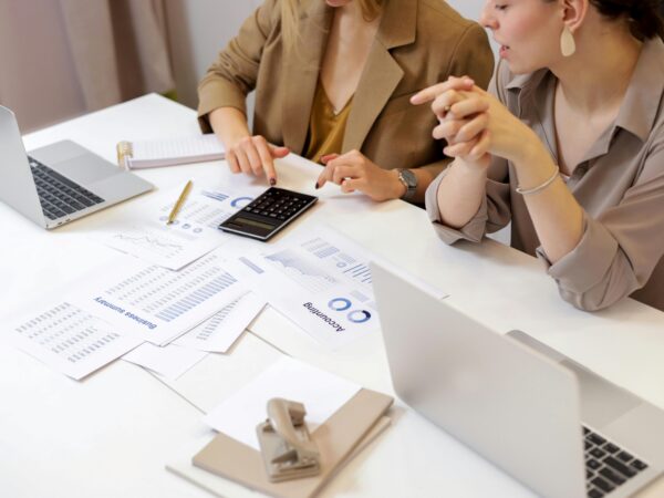 Confiança do empresário industrial caiu em 19 setores em março ante fevereiro, diz CNI