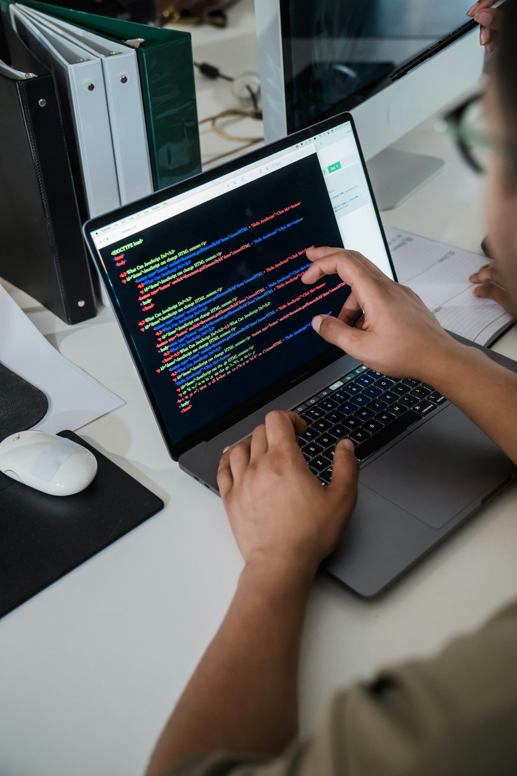 Além do digital, a resiliência impulsiona as finanças com IA integrada