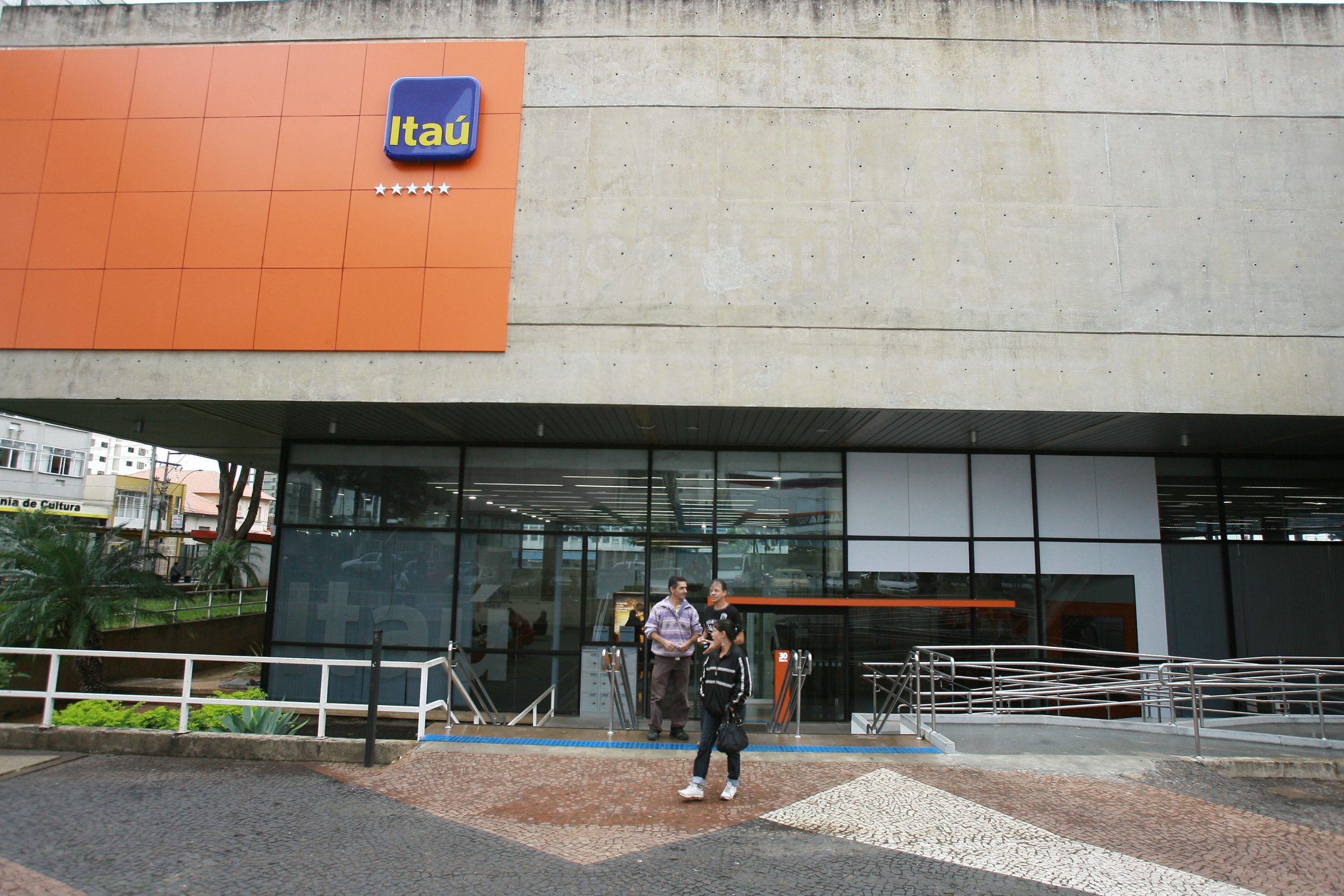 Itaú começa a oferecer consignado privado através do aplicativo