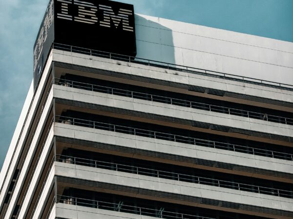 IBM, Apple e Eli Lilly anunciam investimentos nos EUA, de olho em promessas de Trump