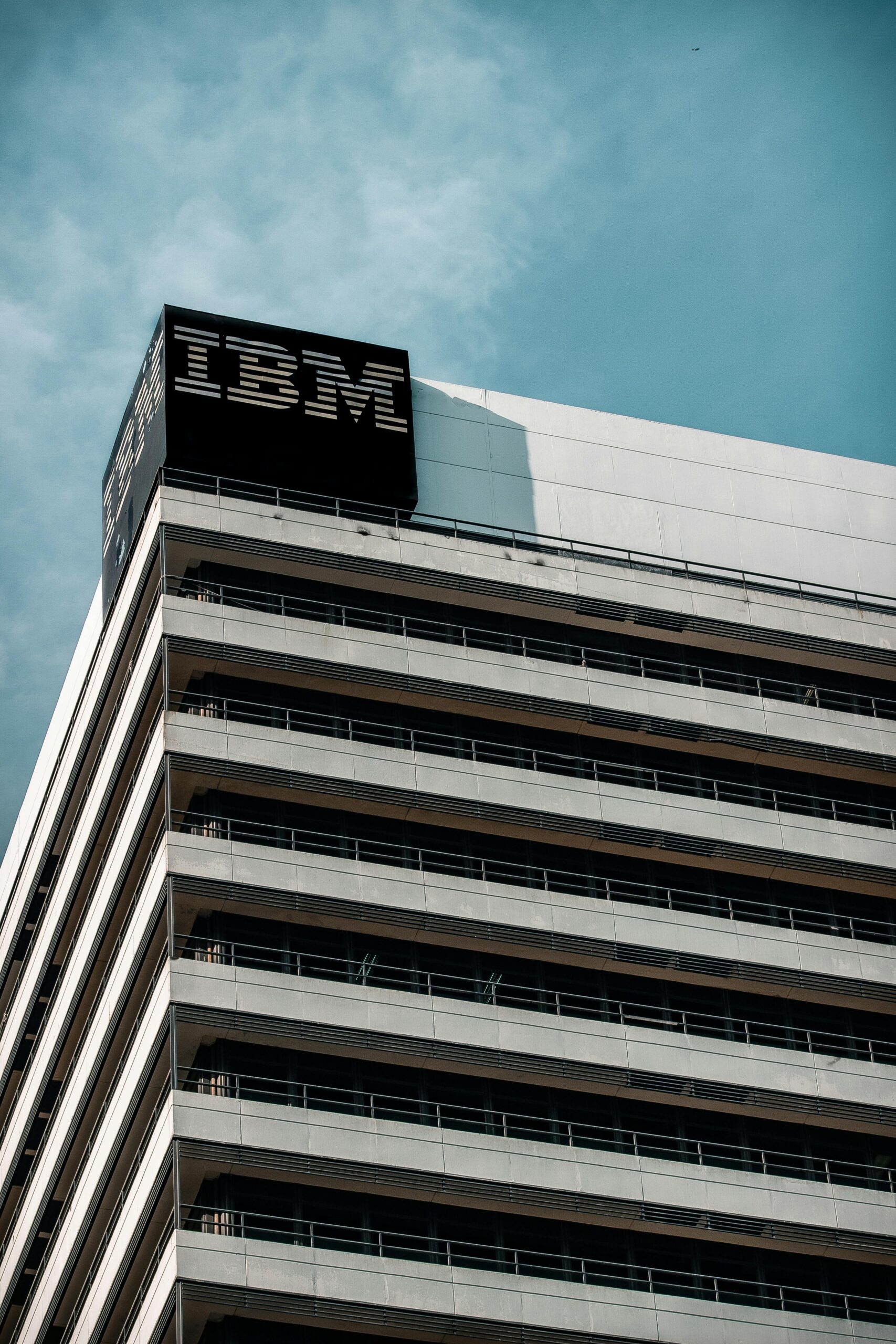 IBM, Apple e Eli Lilly anunciam investimentos nos EUA, de olho em promessas de Trump