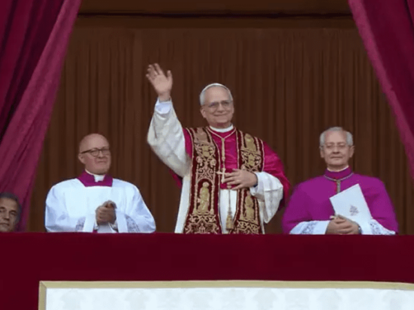 Robert Francis Prevost é eleito papa e se chamará Leão XIV