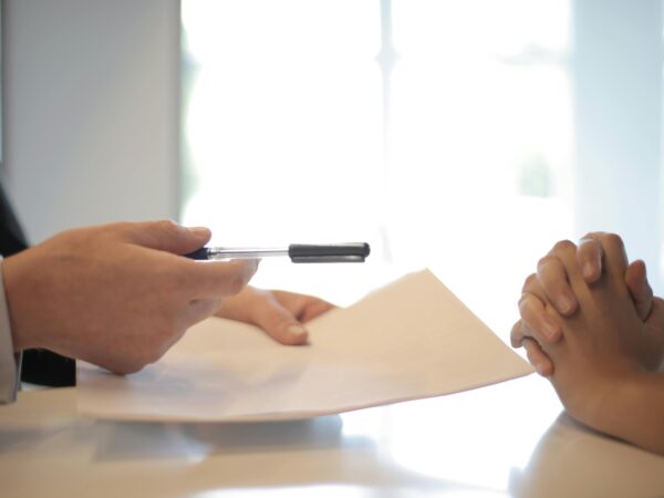 Consórcio vs. Financiamento: qual a melhor opção na hora de adquirir um bem?