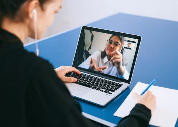 Skype, que apresentou a videochamada para muitos, foi aposentado pela Microsoft