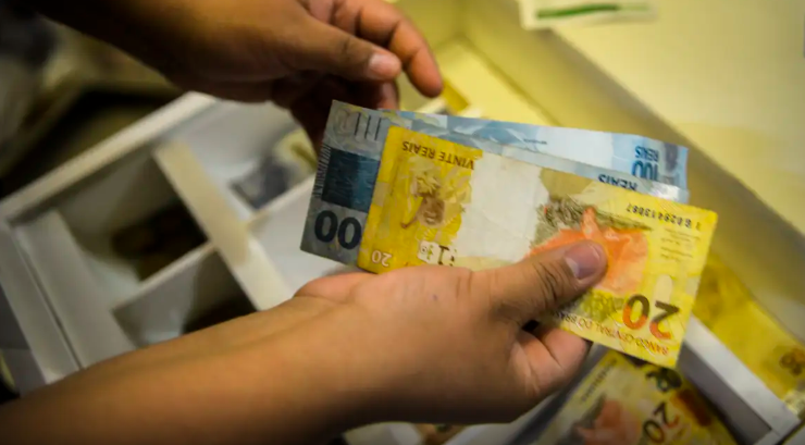 Mercado eleva previsão de expansão da economia para 2,18% em 2025