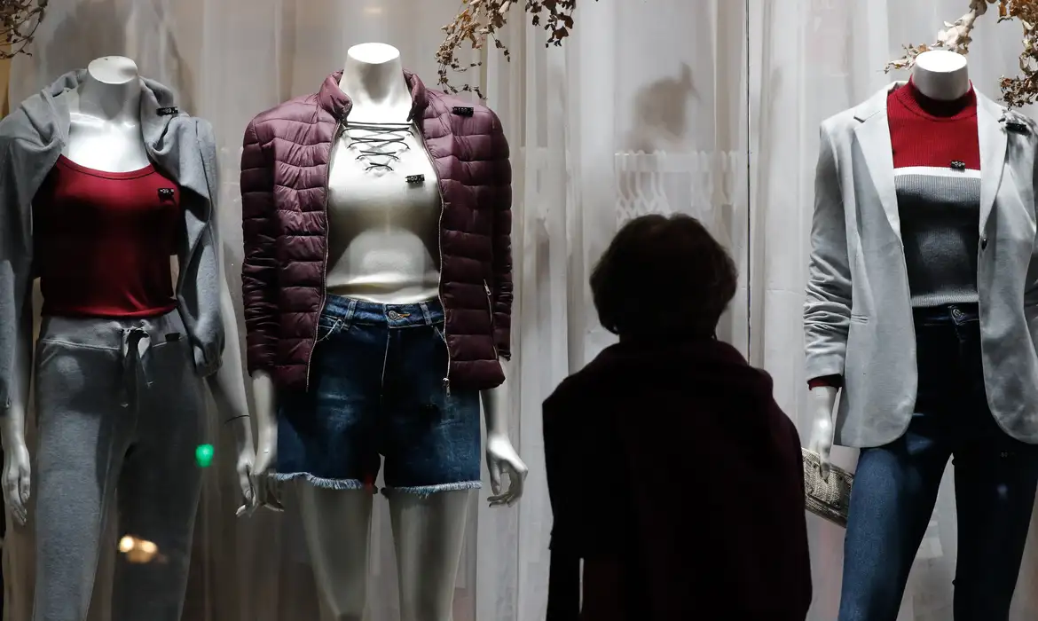 FecomercioSP estima 5% de aumento nas vendas para o Dia dos Namorados