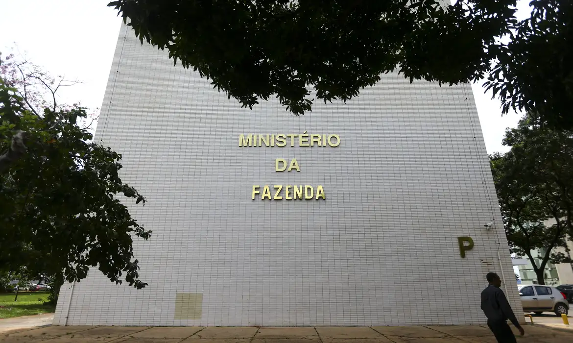 Governo publica conjunto de medidas alternativas ao IOF; veja mudanças