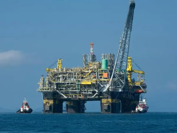 Opep reafirma previsões para avanço da demanda global por petróleo em 2025 e 2026