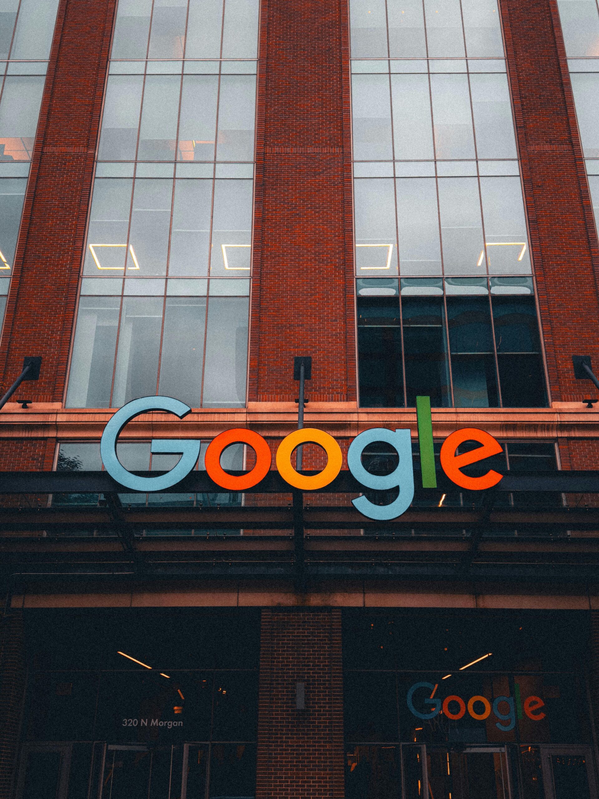 Google firma acordo de US$ 3 bilhões para usar energia hidrelétrica em seus data centers nos EUA