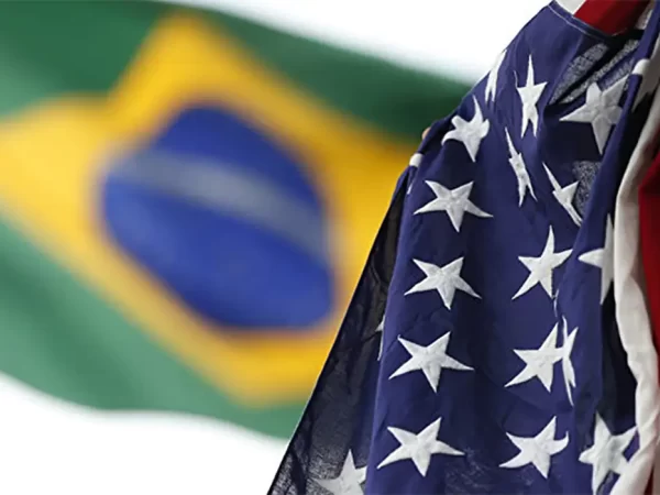 Câmaras de comércio nos EUA e no Brasil pedem suspensão de taxas