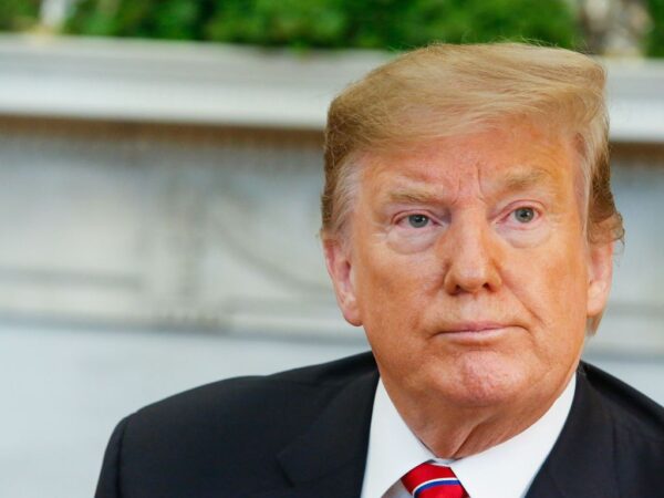 Trump assina ordem executiva que modifica escopo de tarifas recíprocas; entenda