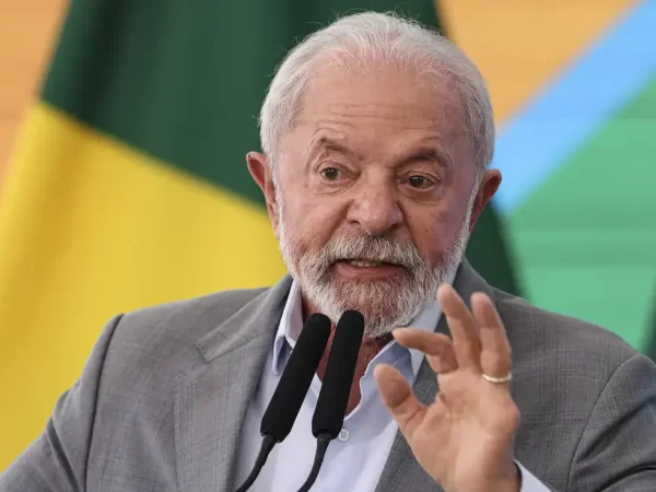 Lula quer decisão conjunta do Brics sobre tarifas dos Estados Unidos