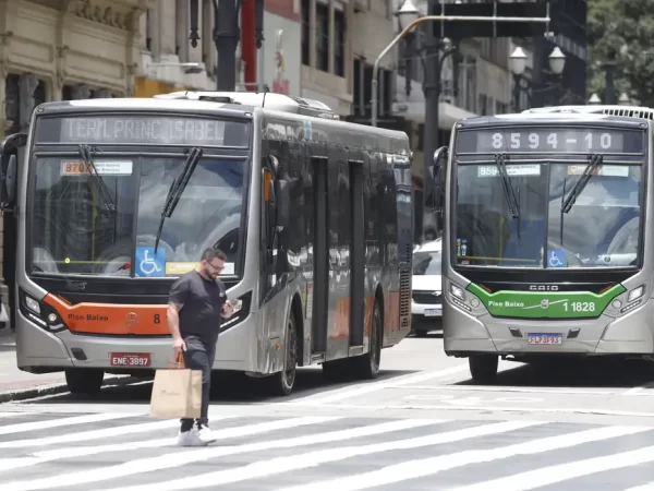 Setor de serviços cresce 0,3% em junho e atinge patamar recorde