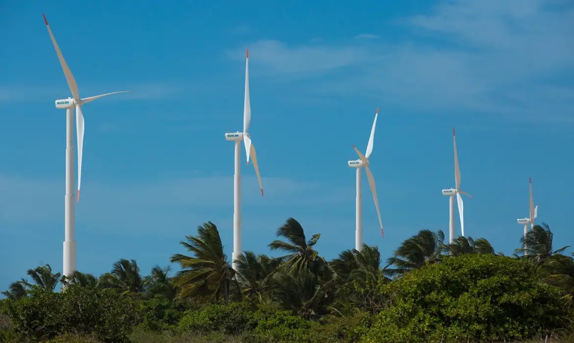 Setor energético brasileiro tem emissões quatro vezes menores que a média mundial em 2024