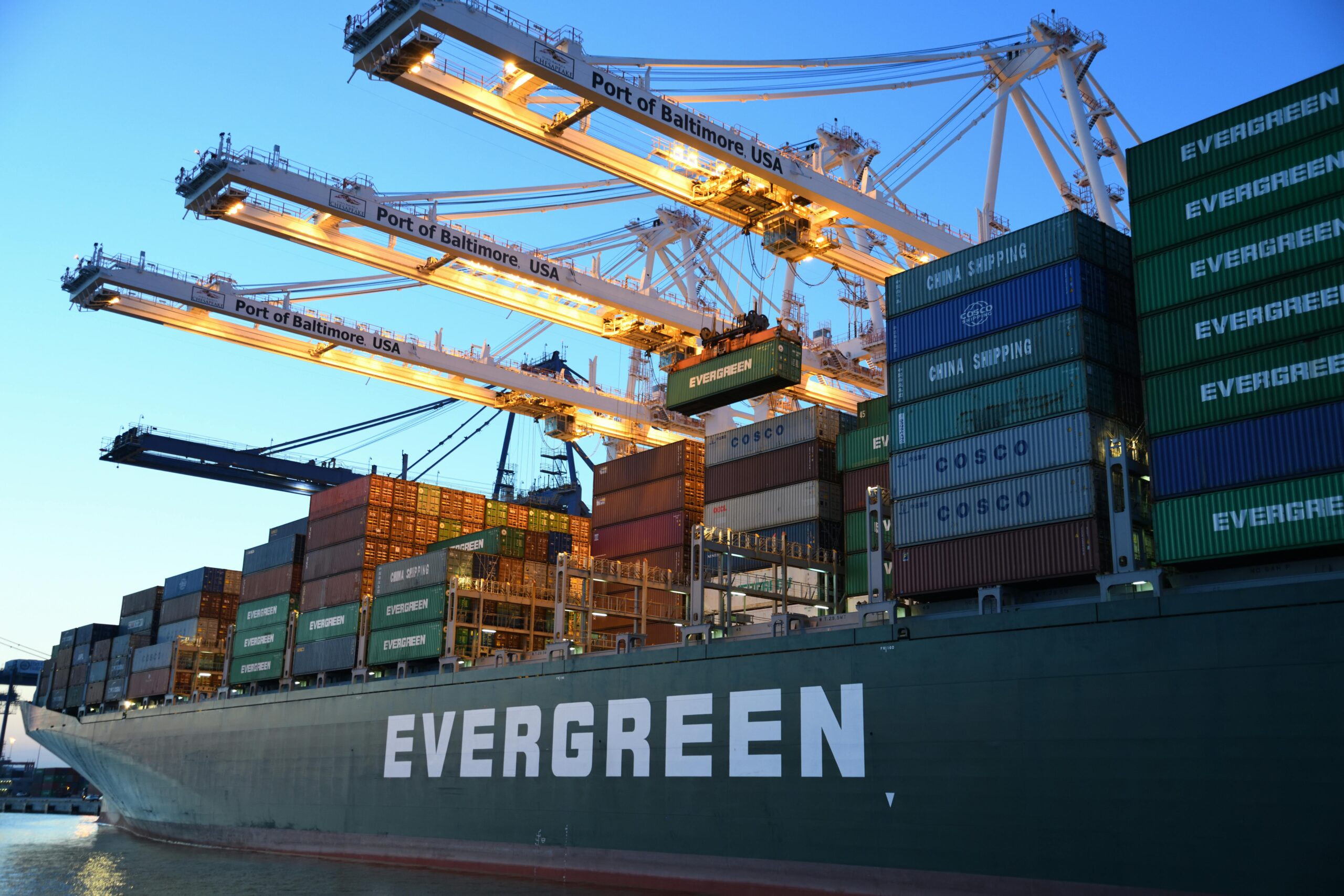 Balança comercial tem superávit de US$ 6,133 bilhões em agosto