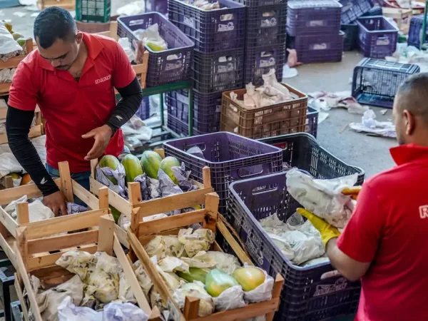 Inflação desacelera em outubro; alimentos caem pelo 5º mês