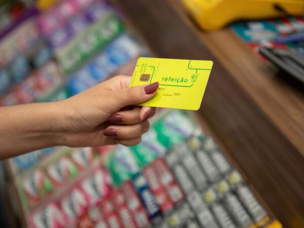 No Rio de Janeiro, modernização do vale-alimentação alcança 2,44 milhões de trabalhadores e 26,3 mil empresas