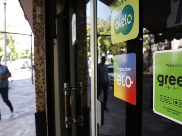Empresários veem com expectativa mudanças no vale-alimentação