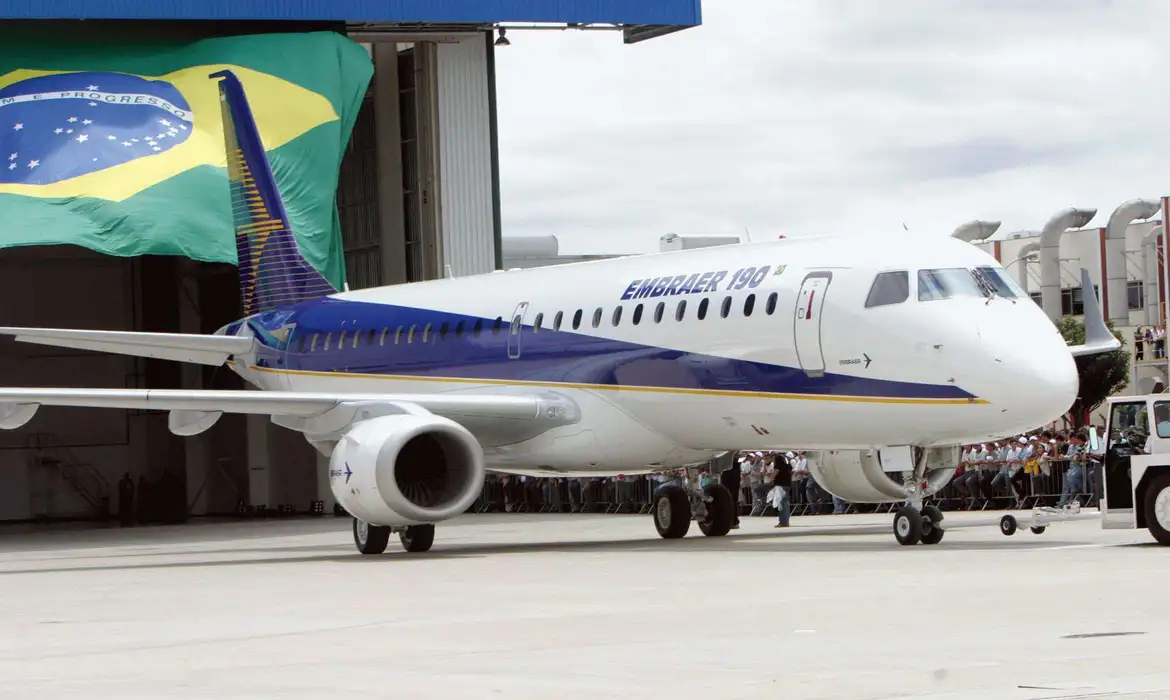 Embraer vai receber R$ 1 bi do BNDES para dinamizar exportações