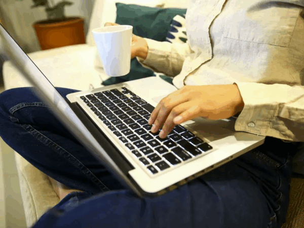 Proteção em tempo de clique: como os seguros de compras online ganham espaço no Brasil