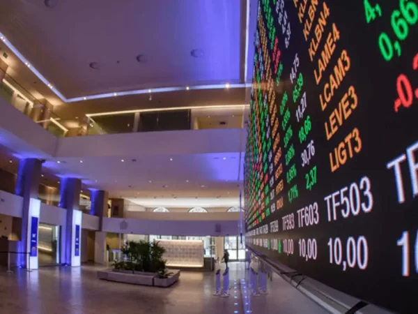 Brasil sai do Top 10 entre as maiores economias do mundo e cai para a 11ª posição, diz Austin