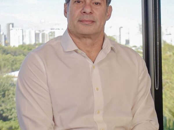 Auddas assessora operação entre CAF Máquinas e Longati Capital, marcando nova fase de expansão da companhia