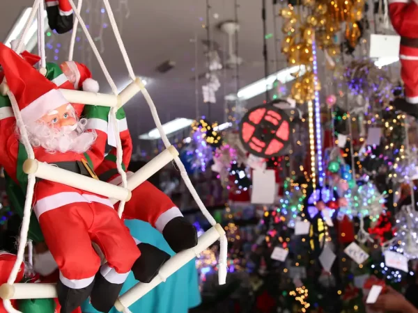 Vendas no varejo para o Natal devem somar R$ 72,71 bi e crescer 2,1% ante 2024, aponta CNC